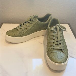 New Vince Olive Croc-Embossed Sneakers. Size 8/38.